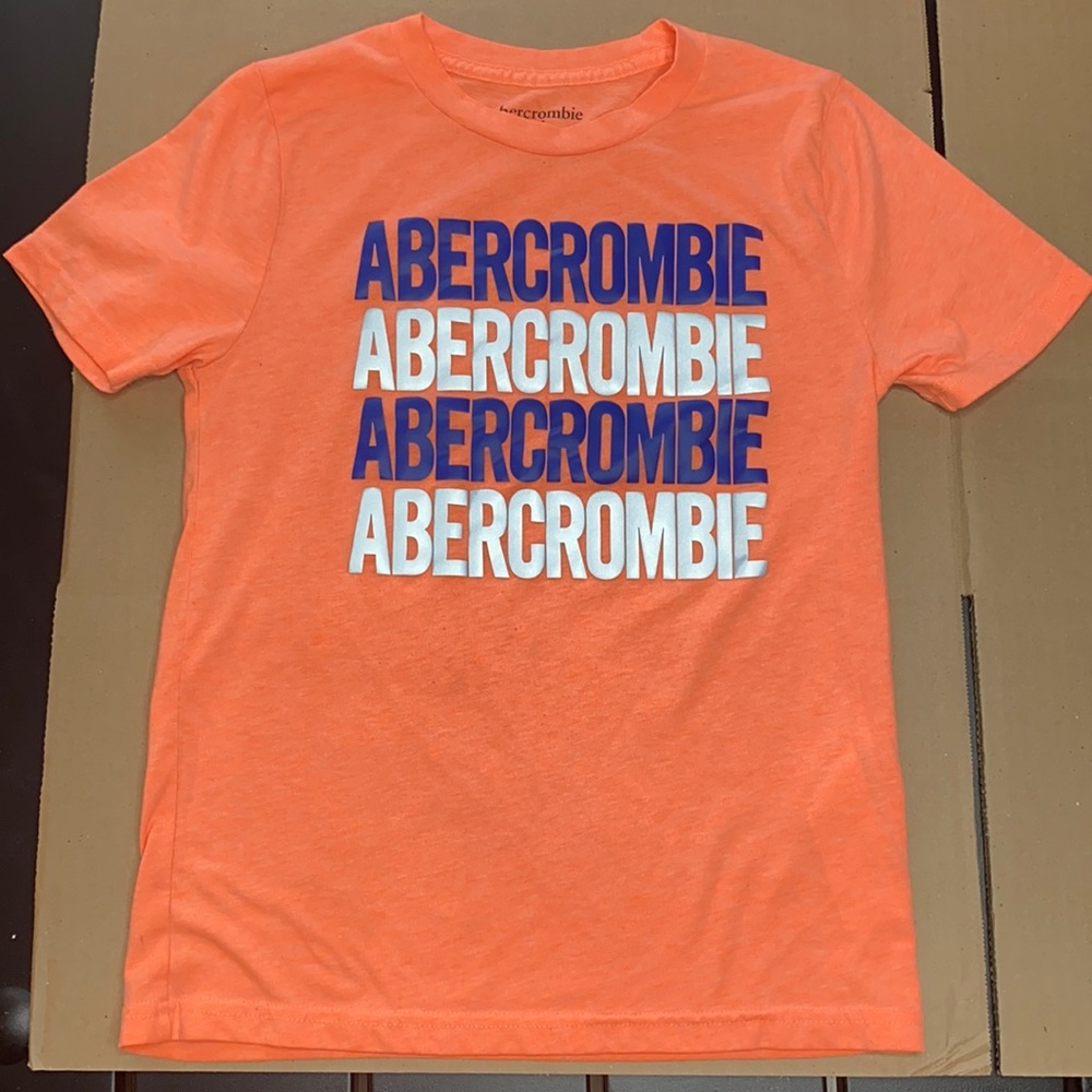 Abercrombie boys 9/10 peach,navy,silver t-shirt